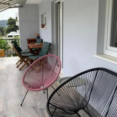 Апартаменты Cozy Beachfront Rogoznica