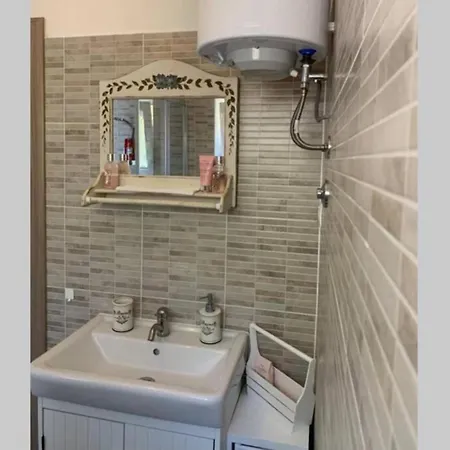 Cozy Beachfront Rogoznica Апартаменты