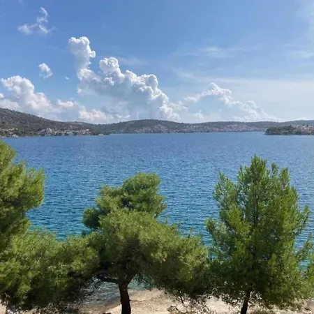 Cozy Beachfront Rogoznica * Рогозница